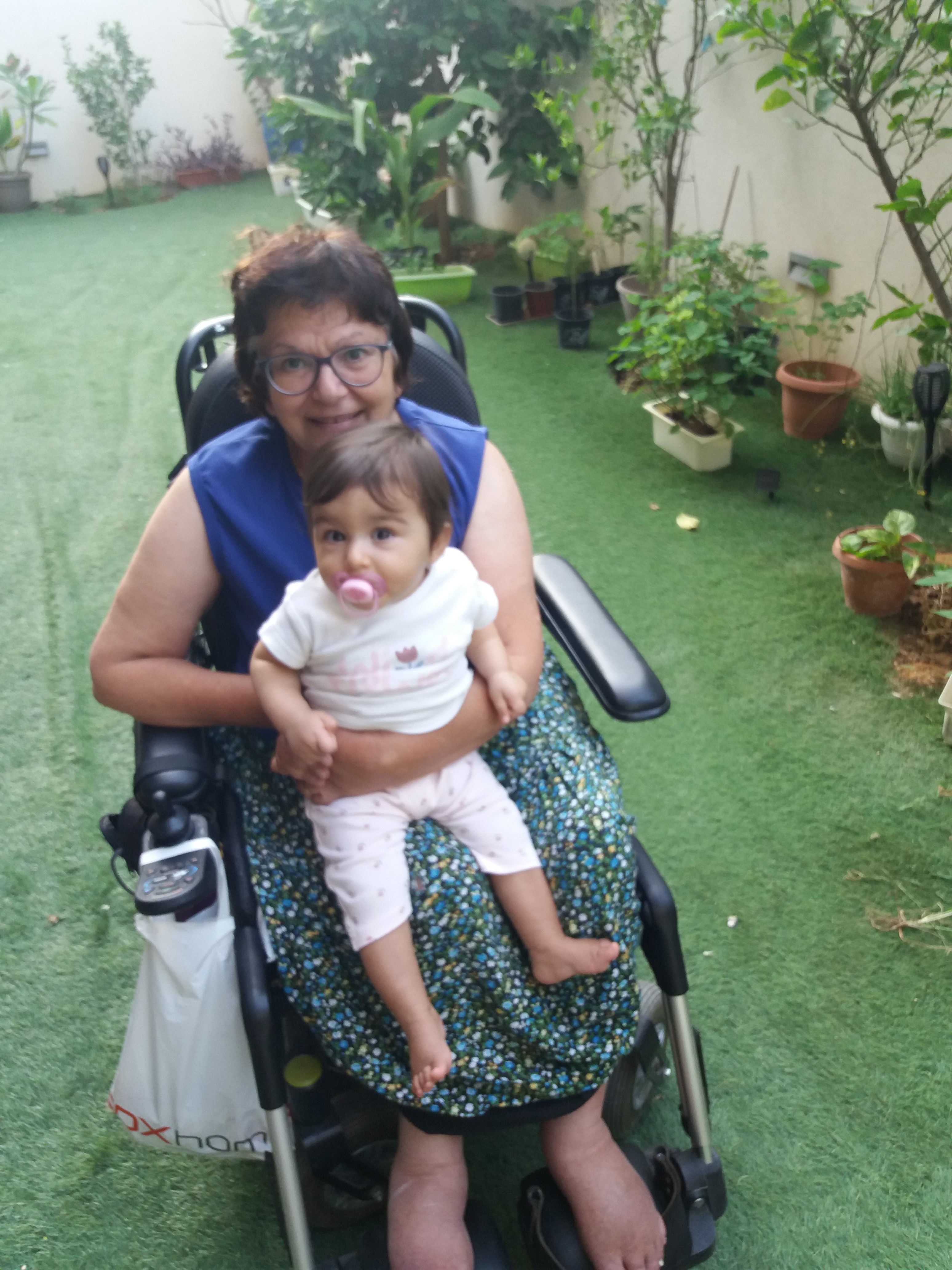 אלבום התמונות של שיר by sharon - Ourboox.com