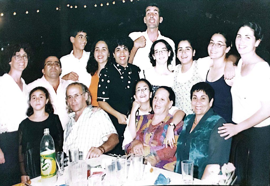 סיפורי סבתא מיליה by Maya Amedy - Illustrated by ערכו, אספו שושי ונוי בן שלום - Ourboox.com