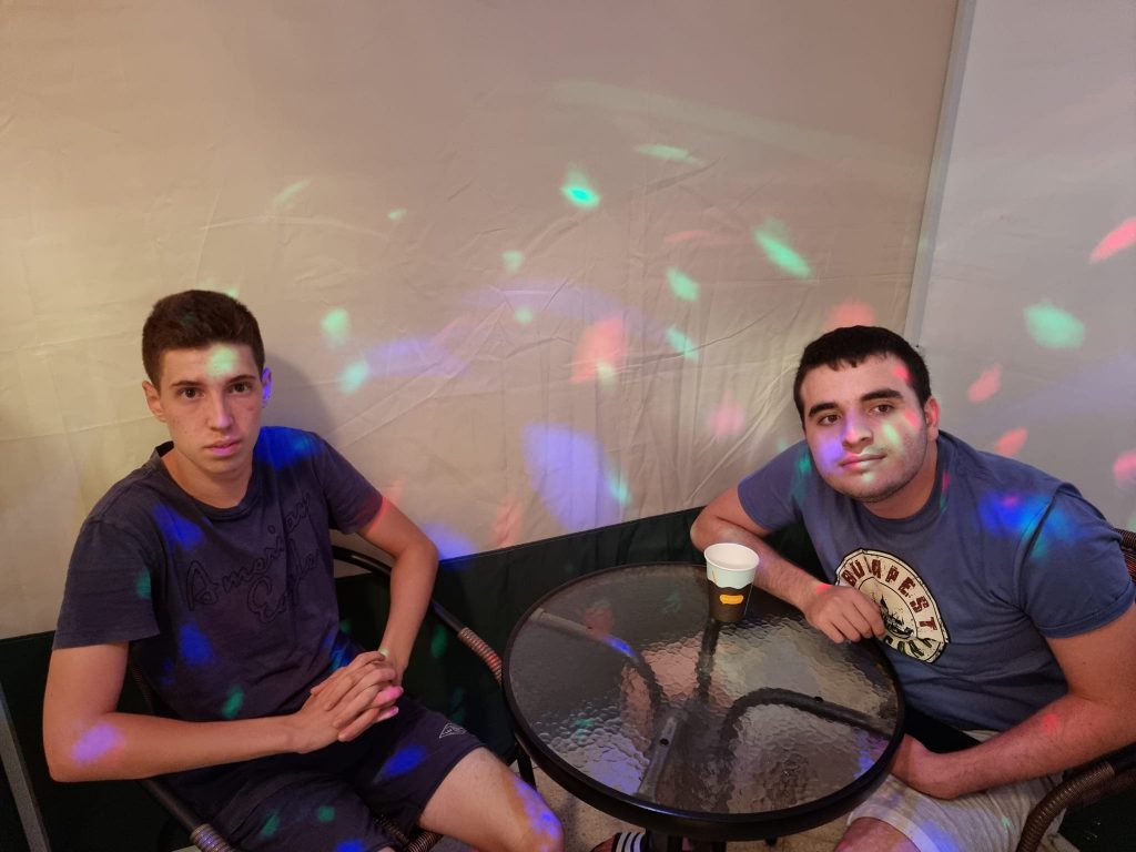 הזיכרונות של עמית by AMIT - Illustrated by נוצר על ידי עמית ליפשיץ - Ourboox.com