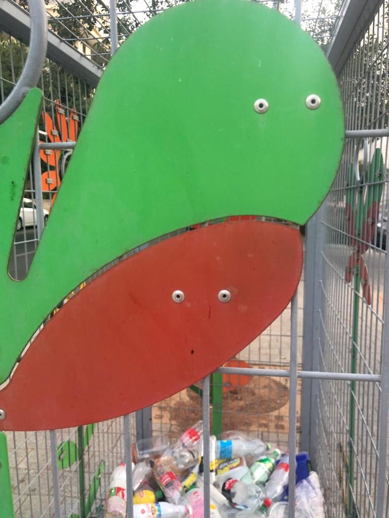 Objects with faces by Allon Sasson - Illustrated by Allon Sasson - Ourboox.com