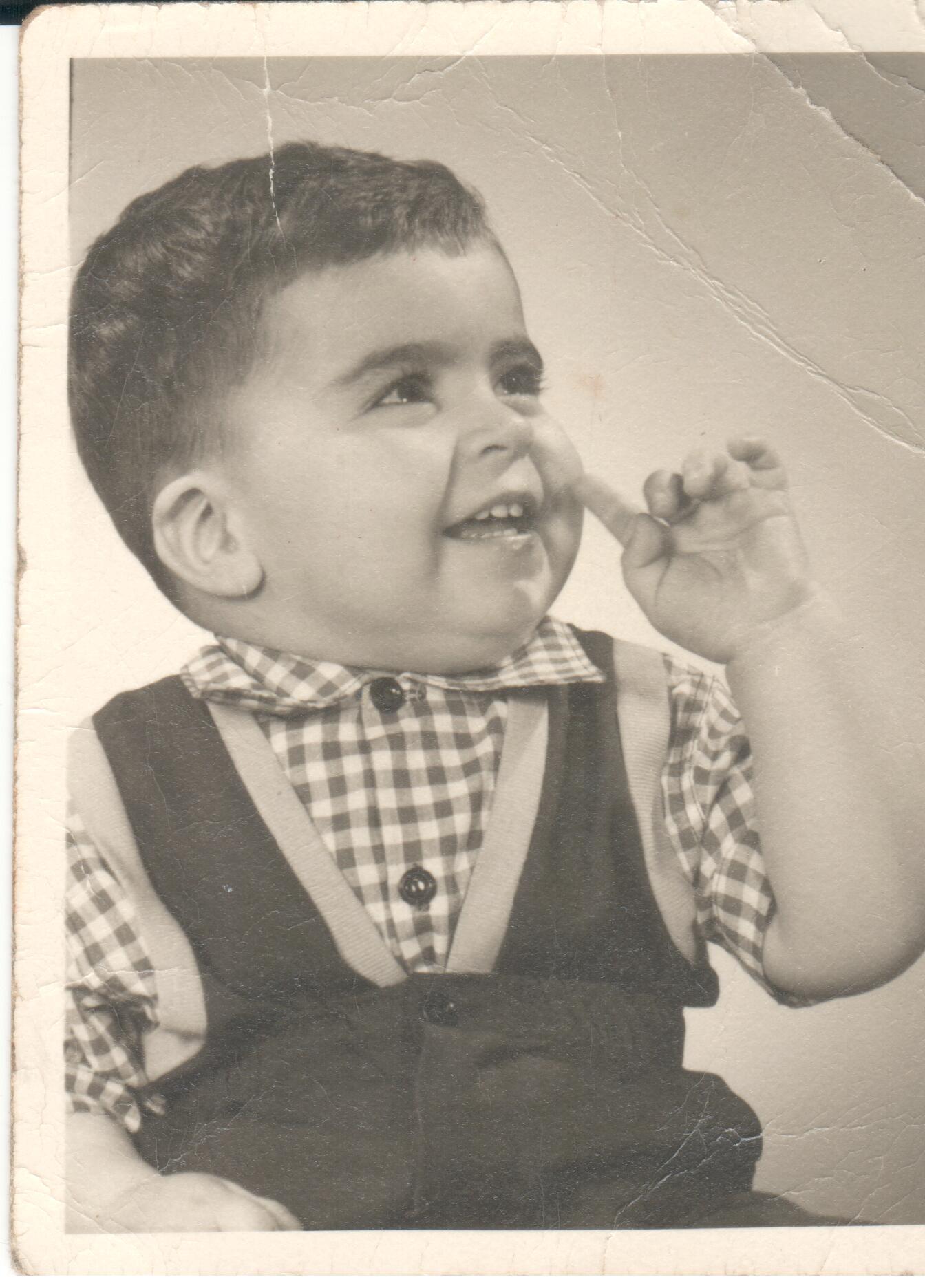 Sixty Minutes, Seventy Years – PIctures from my life by Mel Rosenberg - מל רוזנברג - Ourboox.com