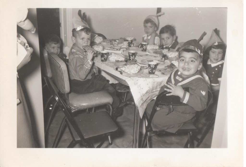 Sixty Minutes, Seventy Years – PIctures from my life by Mel Rosenberg - מל רוזנברג - Ourboox.com