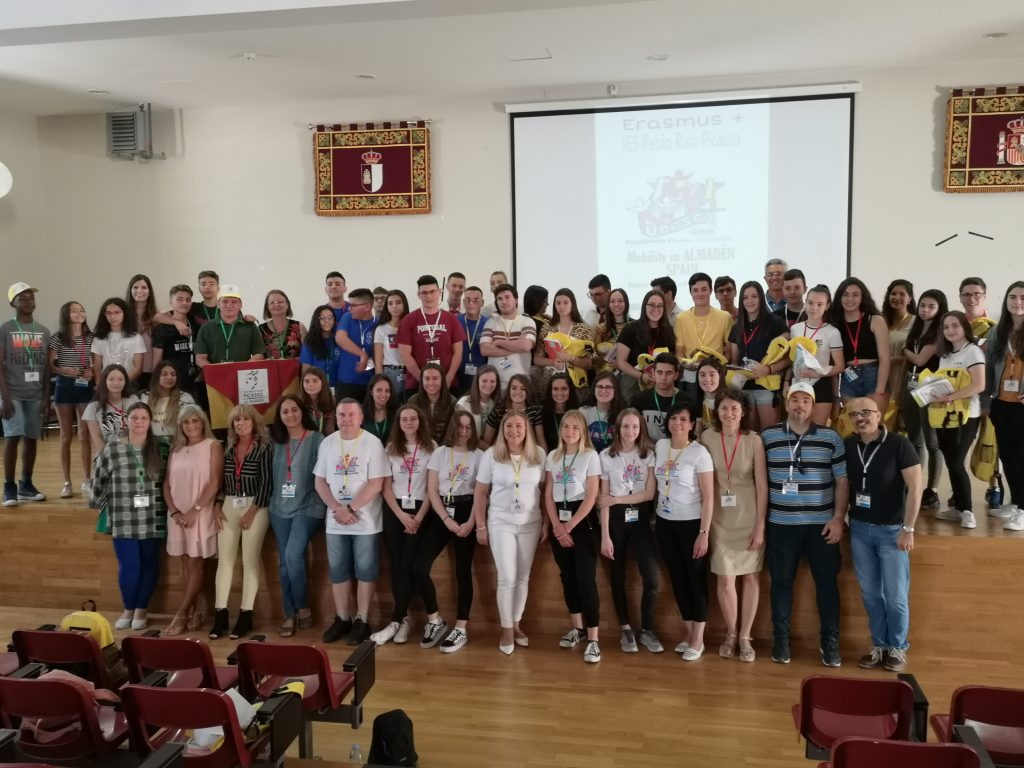 Unesco Untold Experiences and Stories of a Country… by Ana Cristina Martins - Illustrated by ERASMUS+ TEAM - Ourboox.com