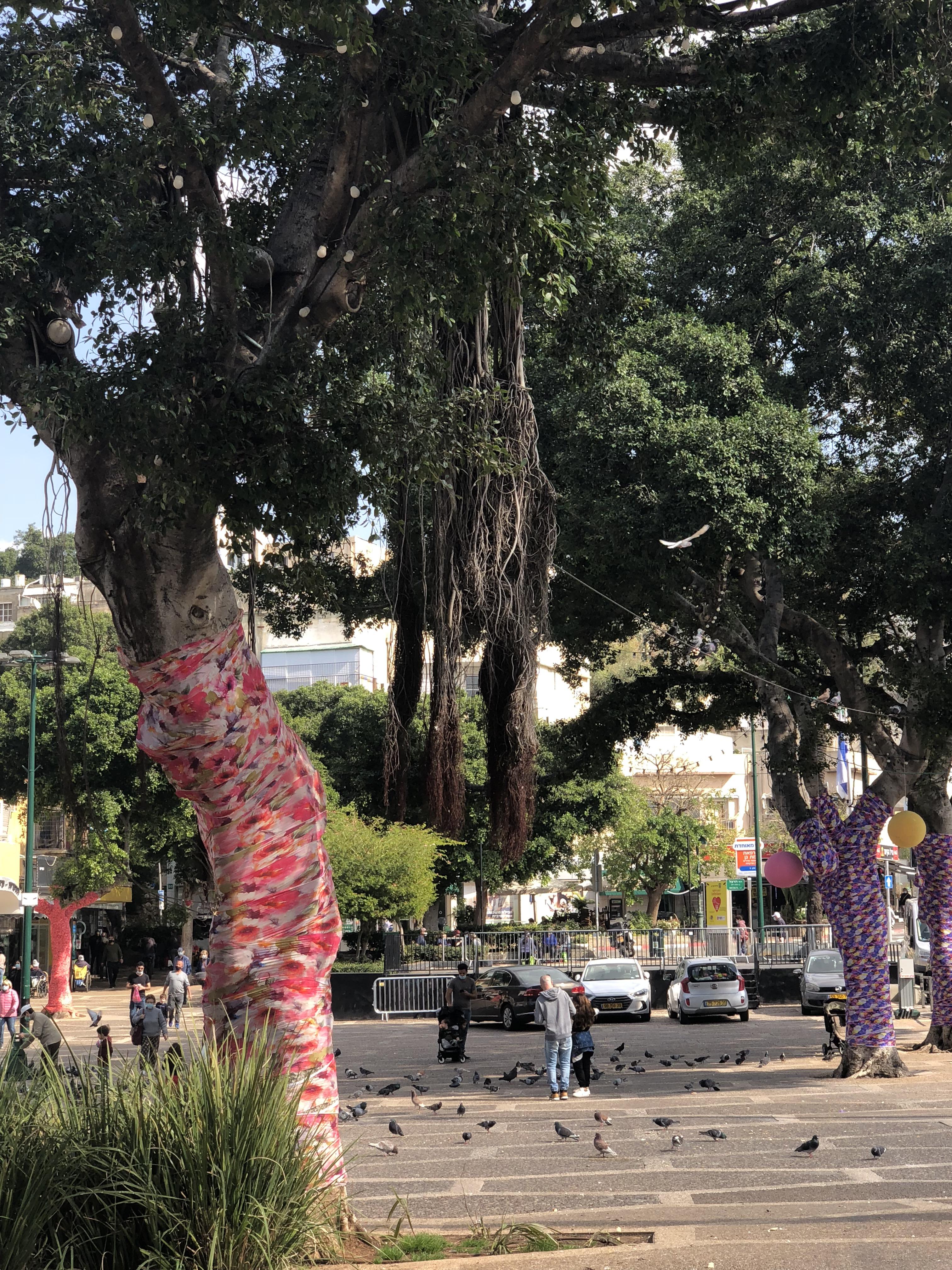 BIALIK LIVES IN RAMAT-GAN hebr by Shulamit Sapir-Nevo - Illustrated by שולי ספיר-נבו - Ourboox.com