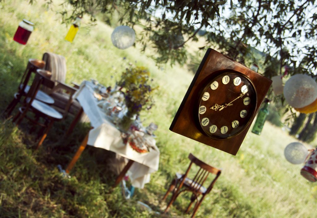 Alice by Naya Koleva - Illustrated by Dora Dikovska - Ourboox.com