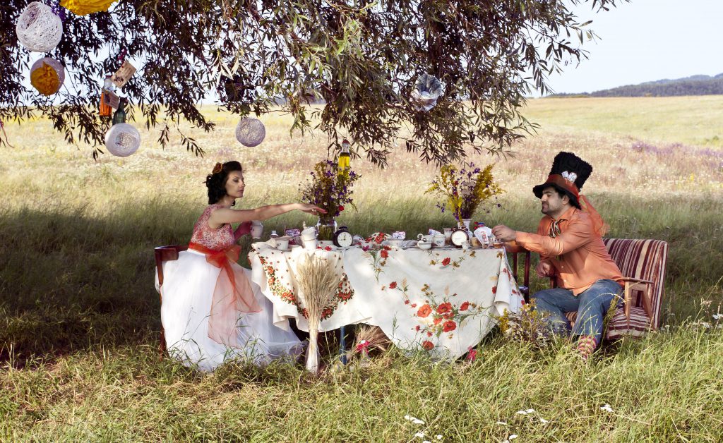 Alice by Naya Koleva - Illustrated by Dora Dikovska - Ourboox.com