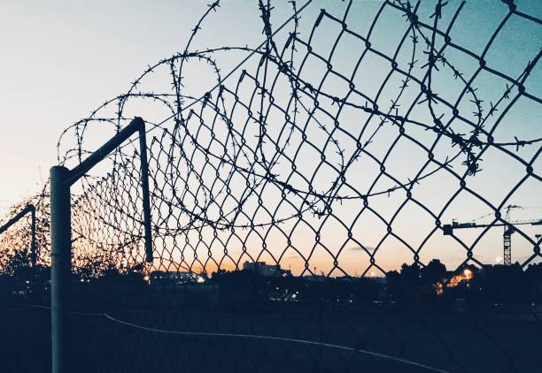 Story of refugees by Charlottte Maguet - Ourboox.com