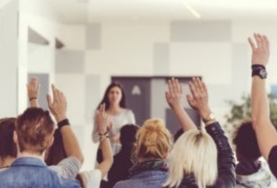 Amici amici poi ti fregano la bici by Greta Canali - Illustrated by Greta Canali, Yasmen Hegazi e Angela Berroa - Ourboox.com