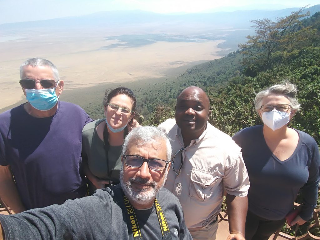 הטיול שלנו לטנזניה 2021 – חלק ראשון by מיכל בן הגיא - Illustrated by מיכל סלע ואבנר אייזיק - Ourboox.com