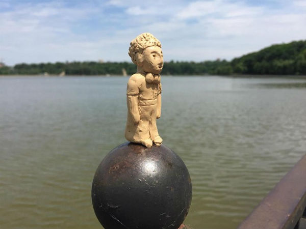 «Зі сторінок книги – у бронзу та граніт…» by Galuna Stanko - Illustrated by Пропоную вам віртуальну екскурсію по всьому світу, щоб побачити, скільки різних скульптурних композицій створено цьому улюбленому літературному герою і його автору - великому романтику Антуану де Сент-Екзюпері. - Ourboox.com