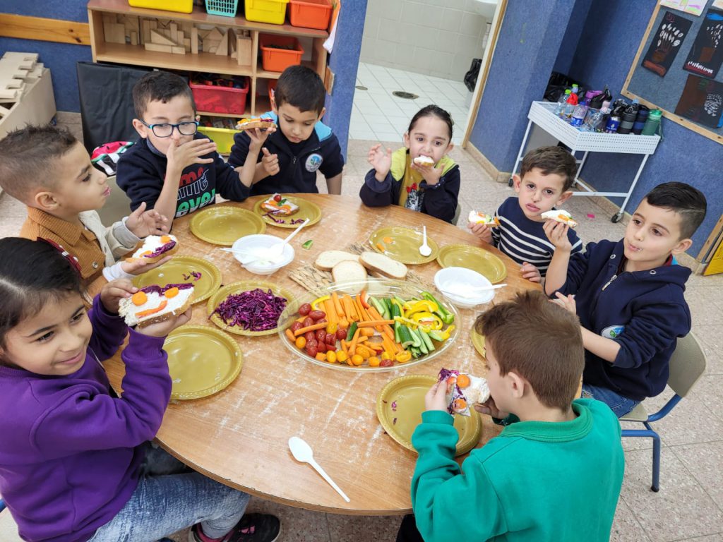 يوم كله صحه في بستان أصدقاء الحكمة by nareman - Ourboox.com