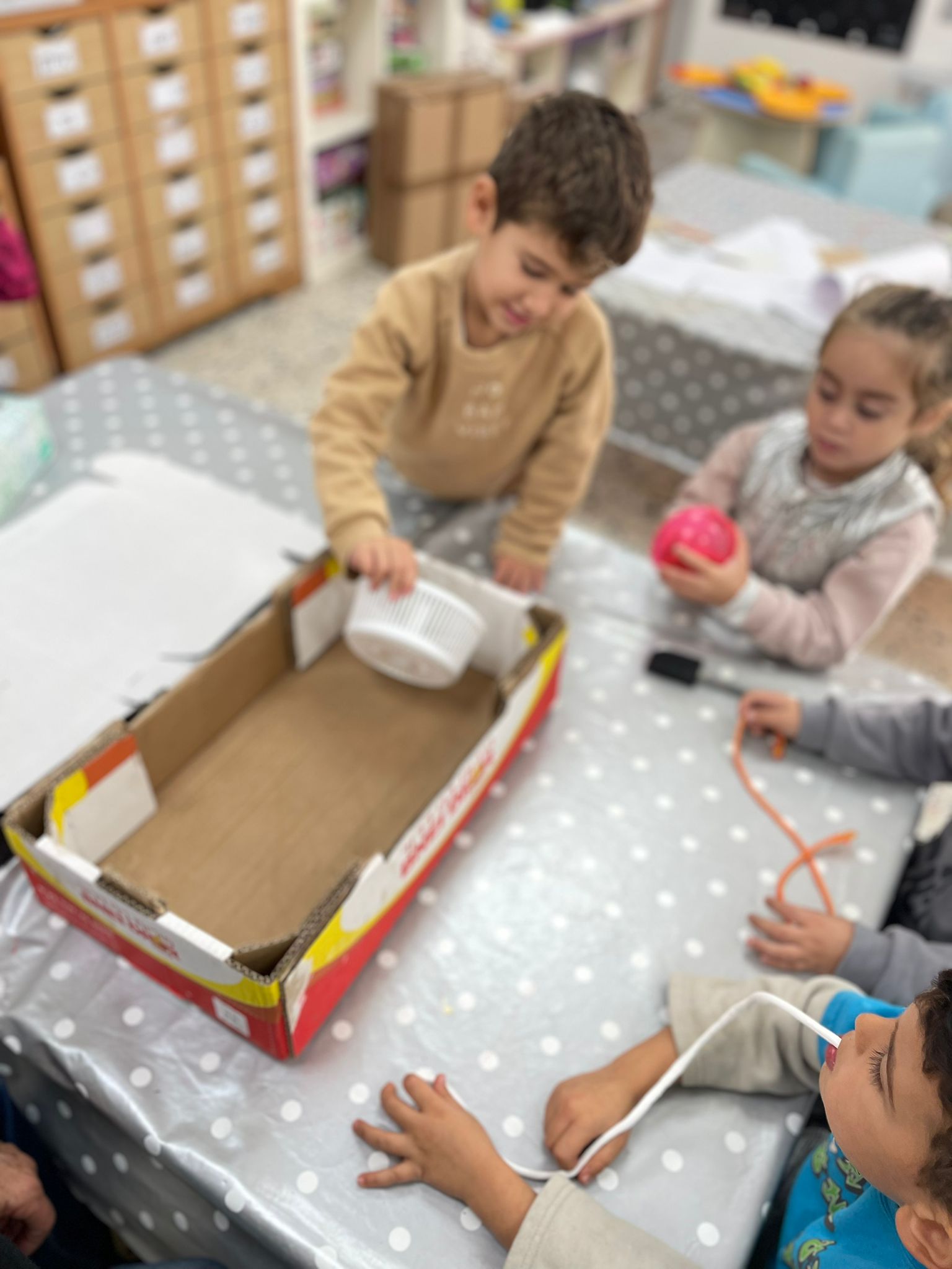 תחנת דלק כלנית by miri polihovsky - Ourboox.com