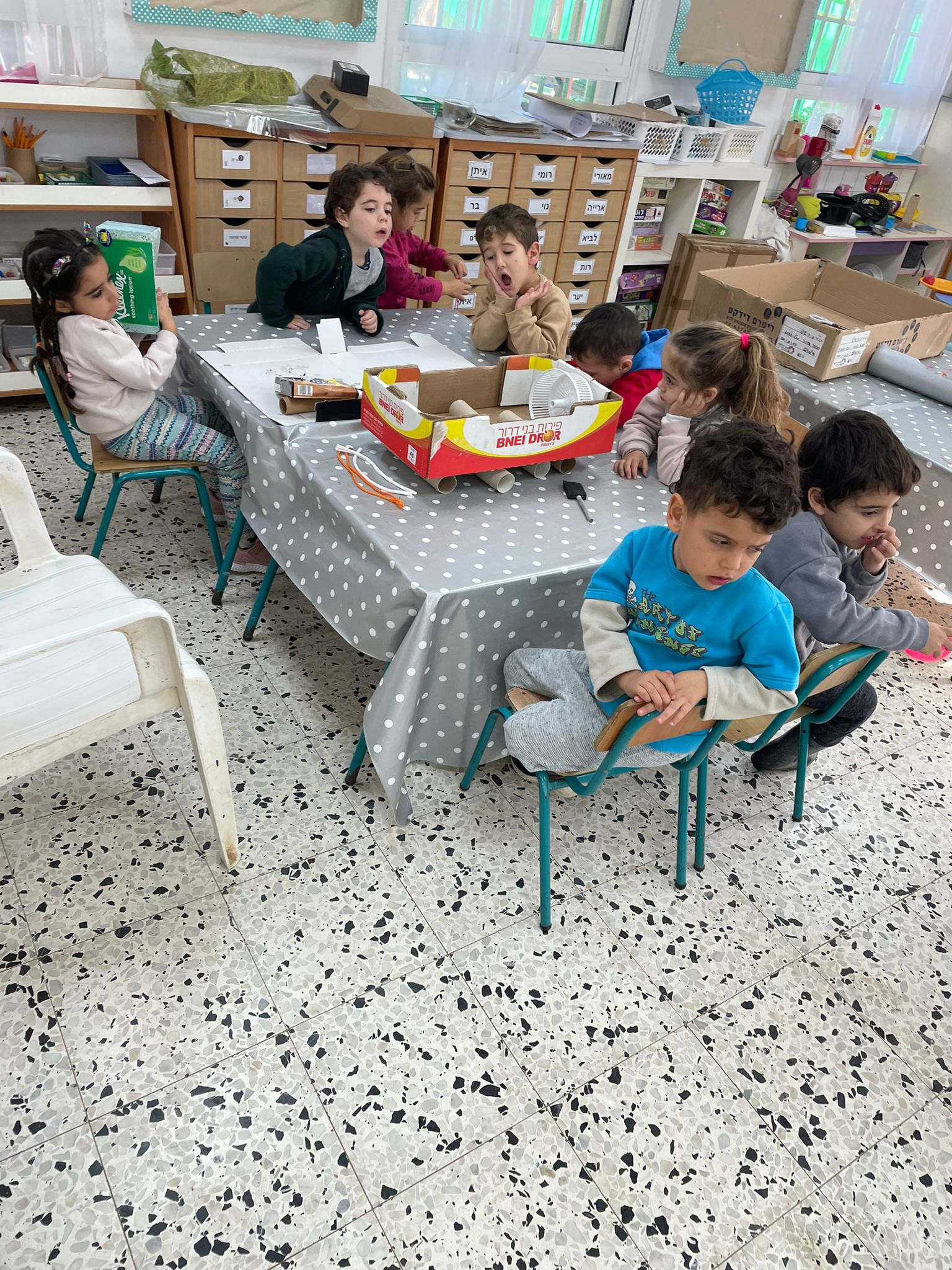 תחנת דלק כלנית by miri polihovsky - Ourboox.com