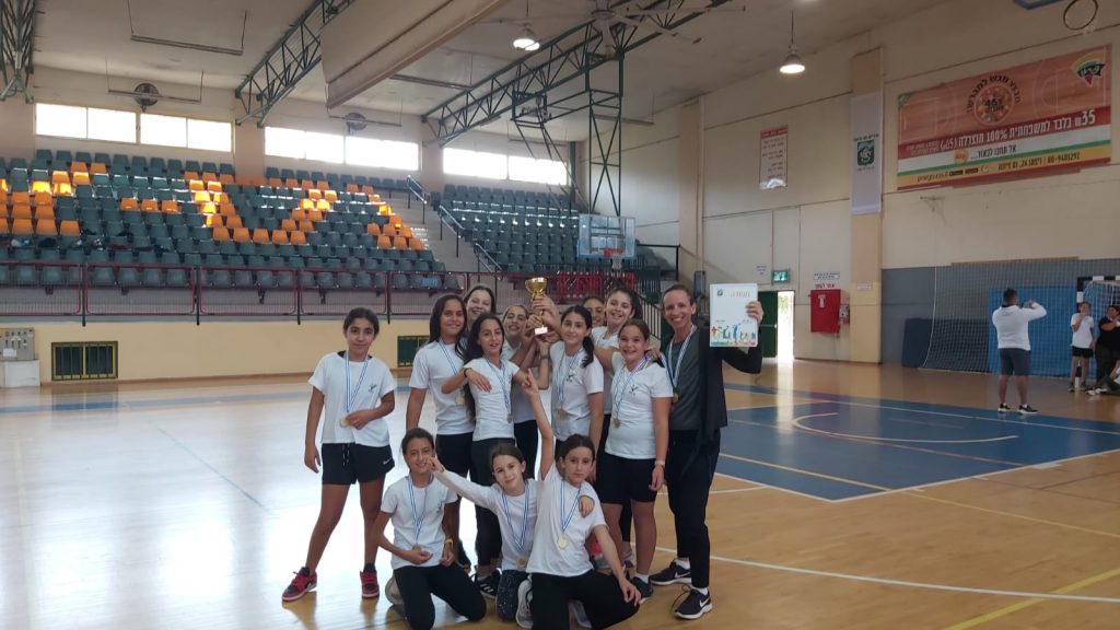 ידיעות “ארגמן”, חודש טבת, תשפ”ב by ביה"ס ארגמן - Illustrated by תמר דוד וועדת עיתון - Ourboox.com