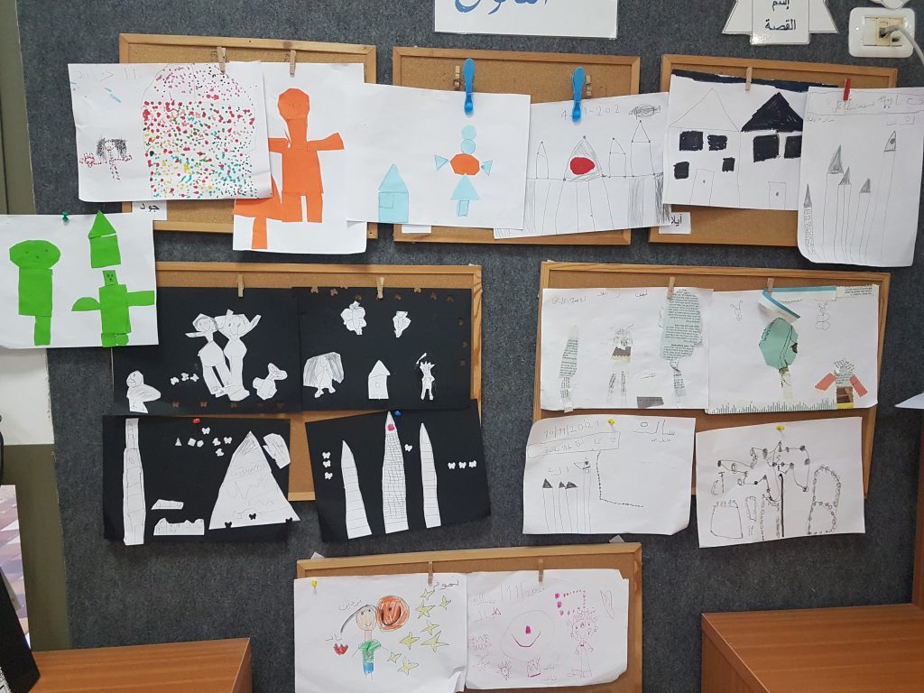 فعاليات في أعقاب قصة “حكاية نقطة على دفتر أبيض” by mysona hasarmi - Illustrated by عمل وابداع اطفال بستان وروضات المزرعة - Ourboox.com