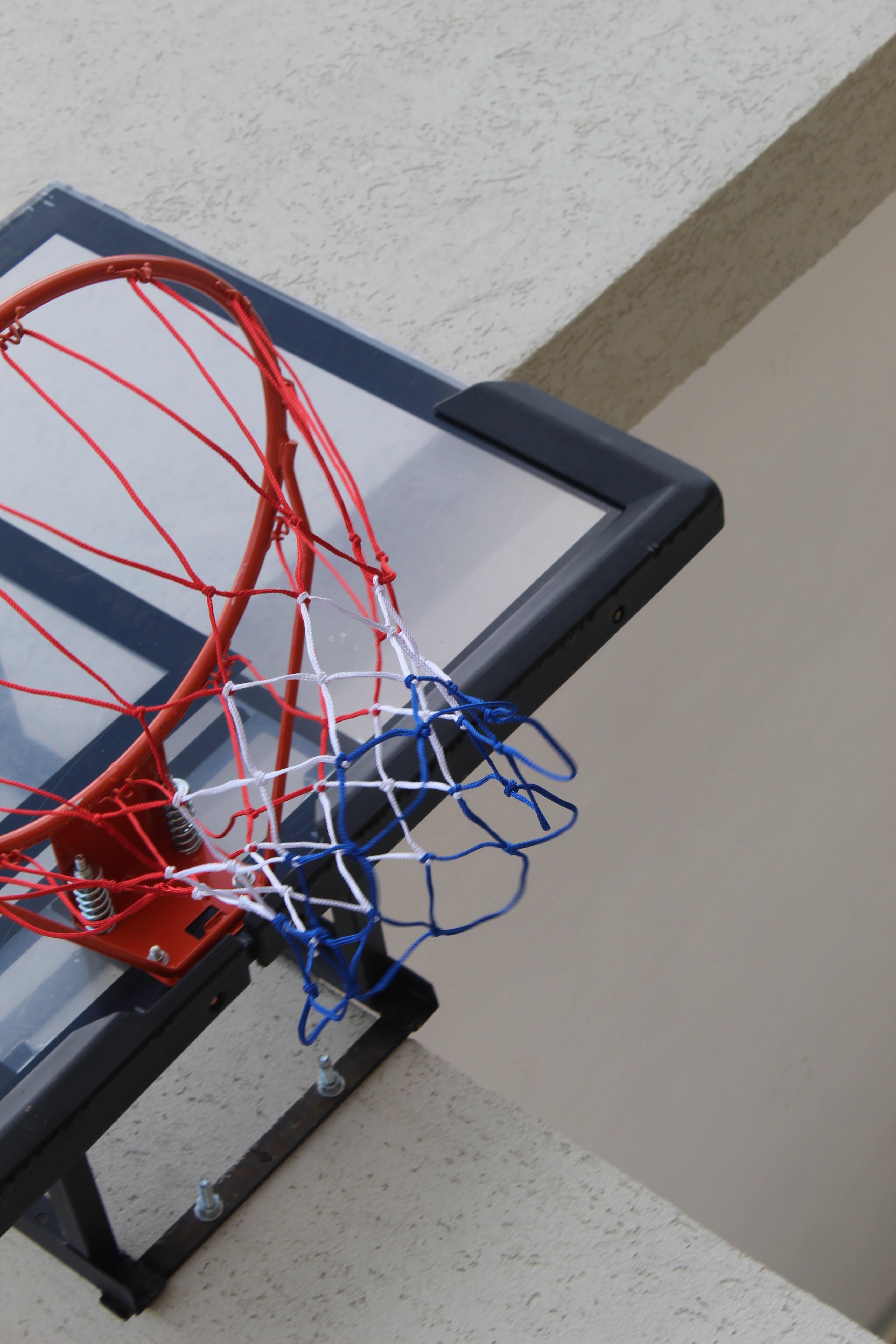 لوني المفضل…الازرق by yazan wajdi younis - Illustrated by YwY-يزن يونس - Ourboox.com