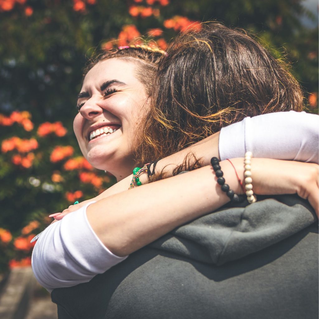 חיבוק by natasha - Illustrated by נטשה גמבורג - Ourboox.com