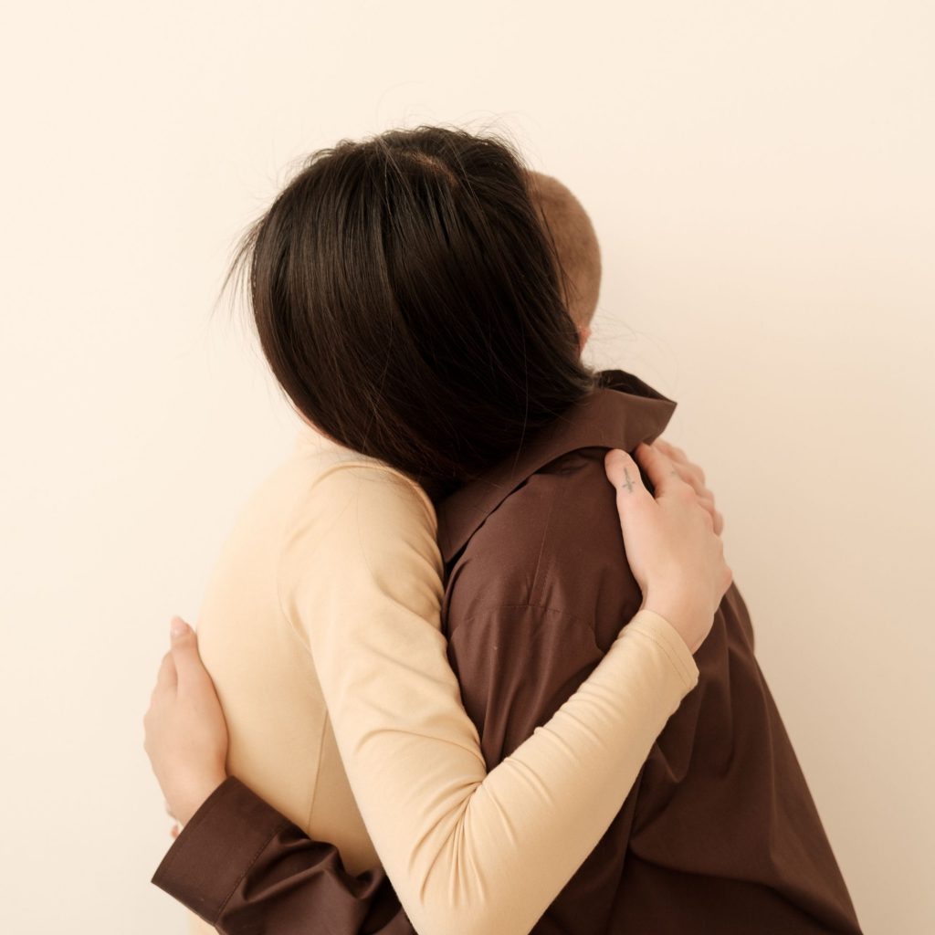 חיבוק by natasha - Illustrated by נטשה גמבורג - Ourboox.com