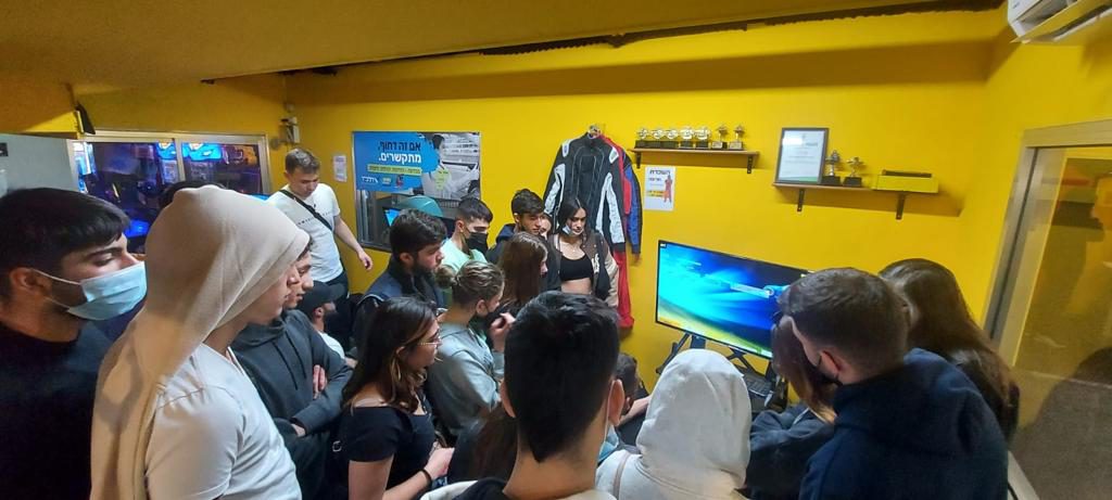 עשייה מחוזית by ruth neeman - Illustrated by תיאור העשייה הענפה במחוז צפון - Ourboox.com